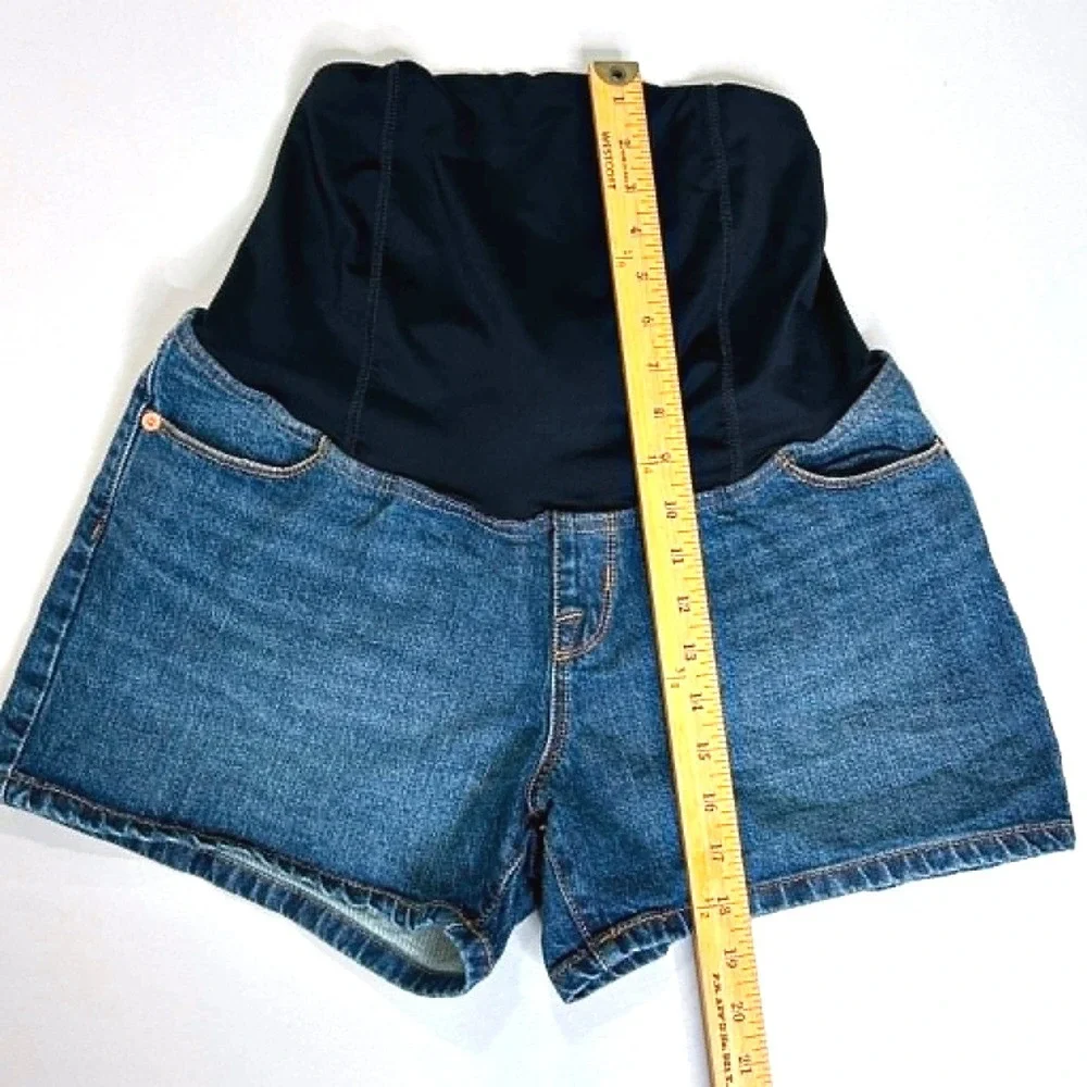 Isabel Maternity by Ingrid & Isabel Denim Midi Shorts Blue Size 10 Full Panel
